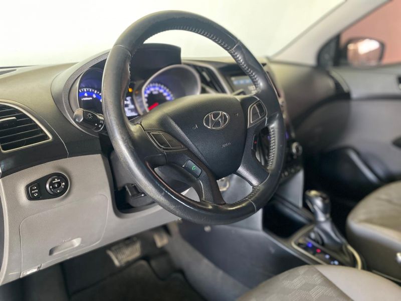 HYUNDAI - HB20S 1.6 PREMIUM AUT. - 2015/2016 